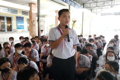 Triển khai chương trình ” Tuổi trẻ Việt Nam – Rèn đức luyện tài dẫn dắt tương lai”. Hướng dẫn cài đặt và sử dụng ứng dụng Hướng Nghiệp
