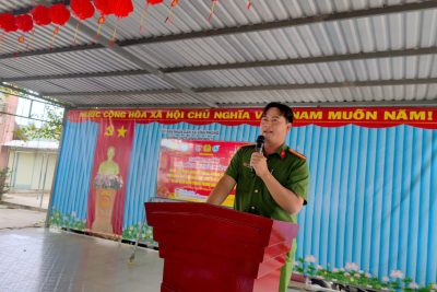 LIÊN ĐỘI TỔ CHỨC PHỐI HỢP TUYÊN TRUYỀN NÂNG CAO NHẬN THỨC VỀ AN TOÀN KHÔNG GIAN MẠNG, PHÒNG CHỐNG BẠO LỰC HỌC ĐƯỜNG VÀ AN TOÀN GIAO THÔNG