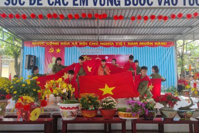 LIÊN ĐỘI TRƯỜNG THCS VĨNH PHONG 2 TIẾP TỤC DUY TRÌ MÔ HÌNH CÂU LẠC BỘ VĂN NGHỆ